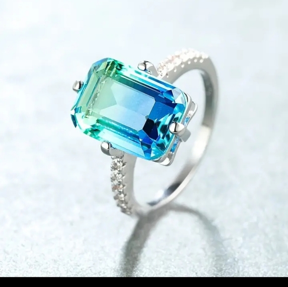 Opaque and .925 sterling silver ring in size 10 - Picture 2 of 7